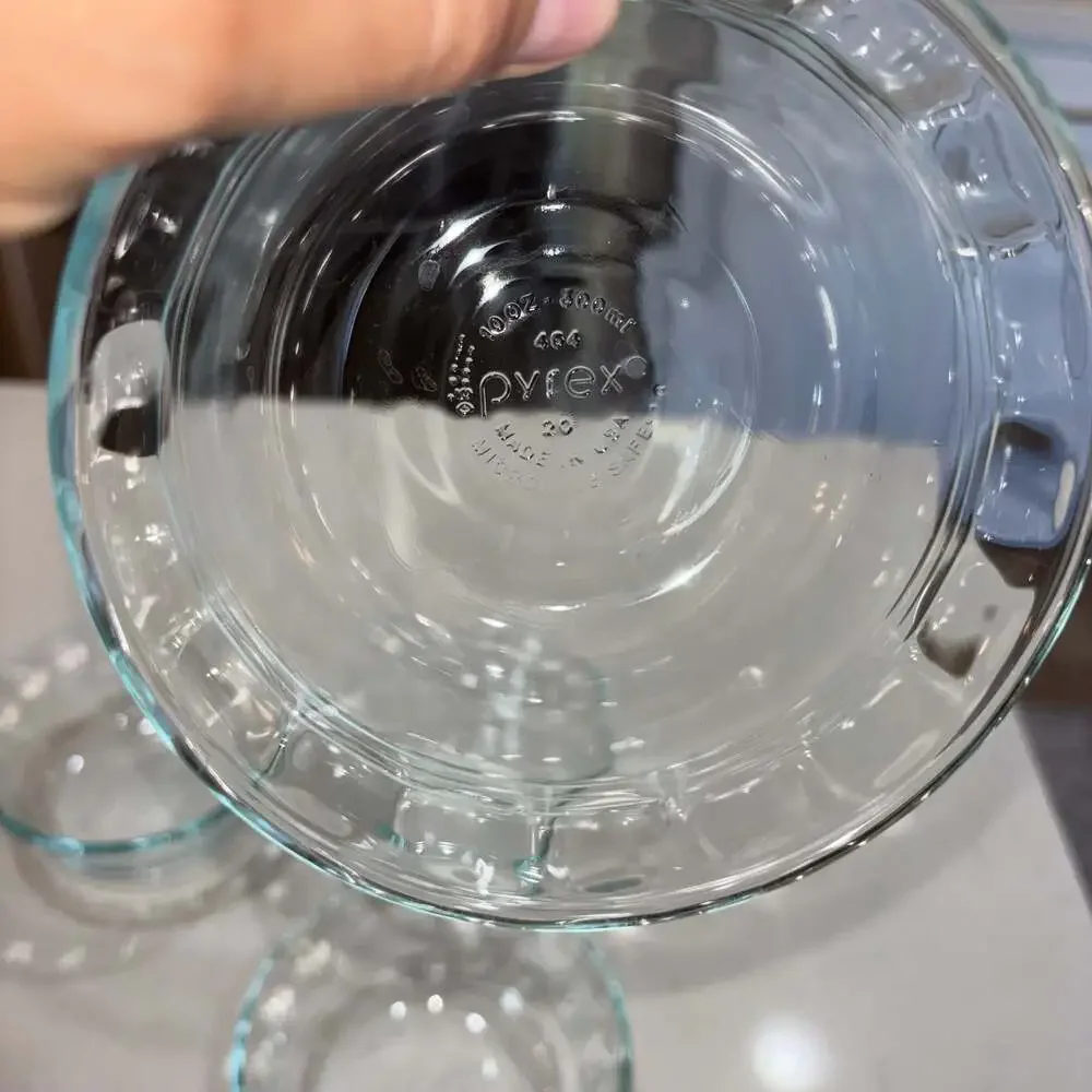 Pyrex 464 10 oz Aqua Glass Scalloped Rim 3 Ring Custard Cups Ramekins (4)